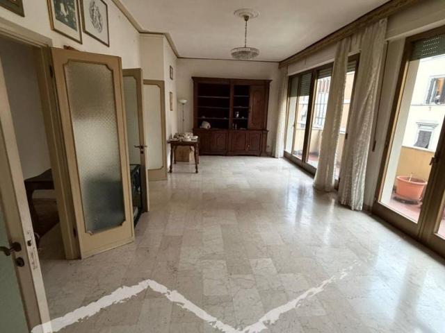 Appartamento in vendita a Firenze FI