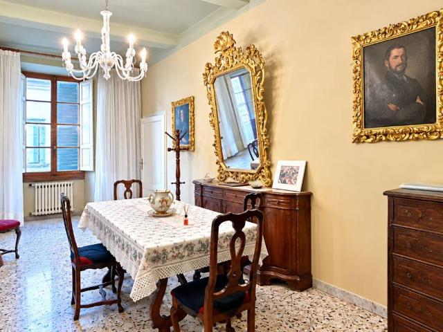 Appartamento in vendita a Firenze FI