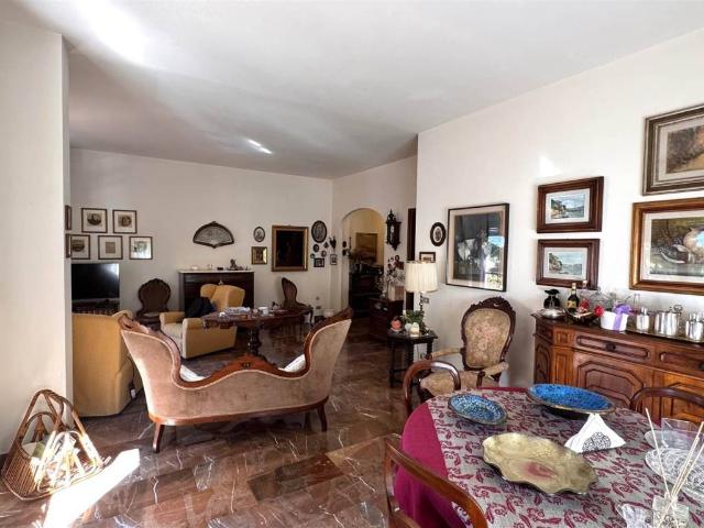 Appartamento in vendita a Firenze FI