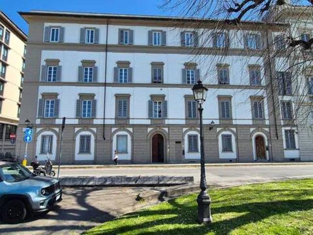 Appartamento in vendita a Firenze FI