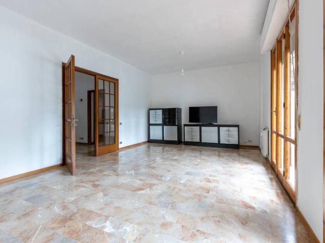 Appartamento in vendita a Firenze FI
