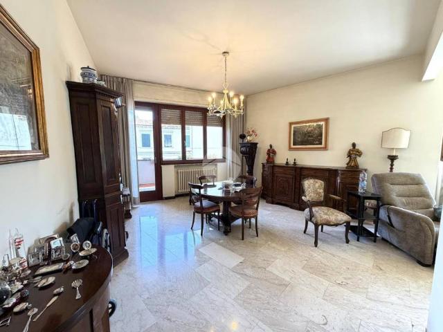 Appartamento in vendita a Firenze FI
