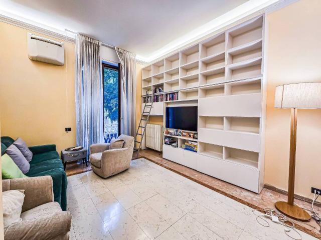 Appartamento in vendita a Firenze FI