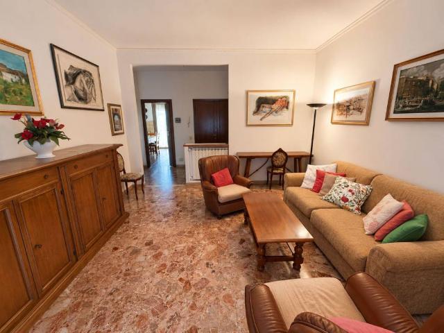 Appartamento in vendita a Firenze FI