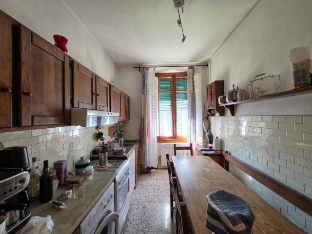 Appartamento in vendita a Firenze FI
