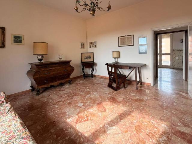 Appartamento in vendita a Firenze FI