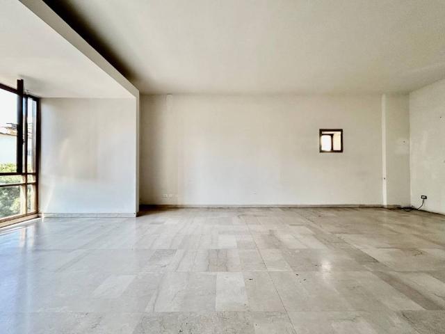 Appartamento in vendita a Firenze FI