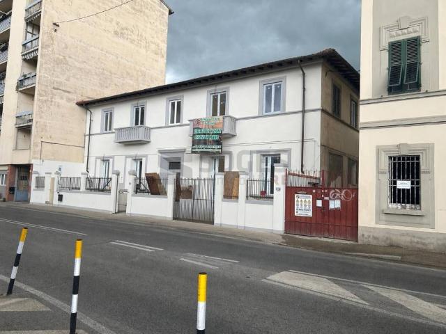 Appartamento in vendita a Firenze FI