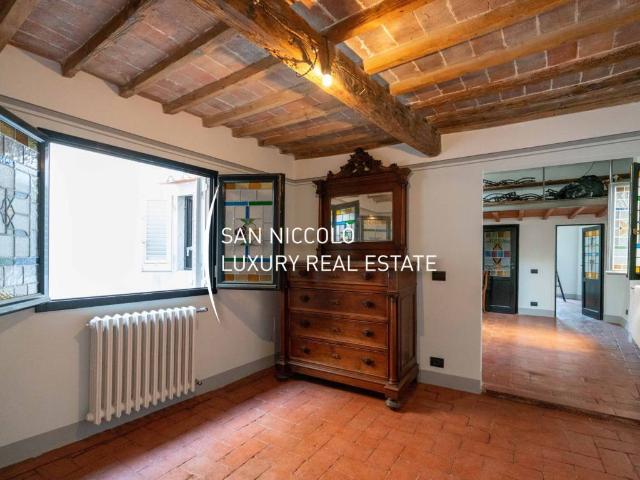 Appartamento in vendita a Firenze FI