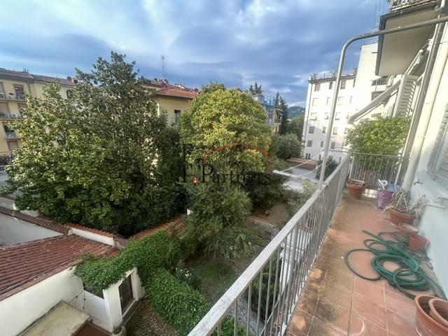 Appartamento in vendita a Firenze FI