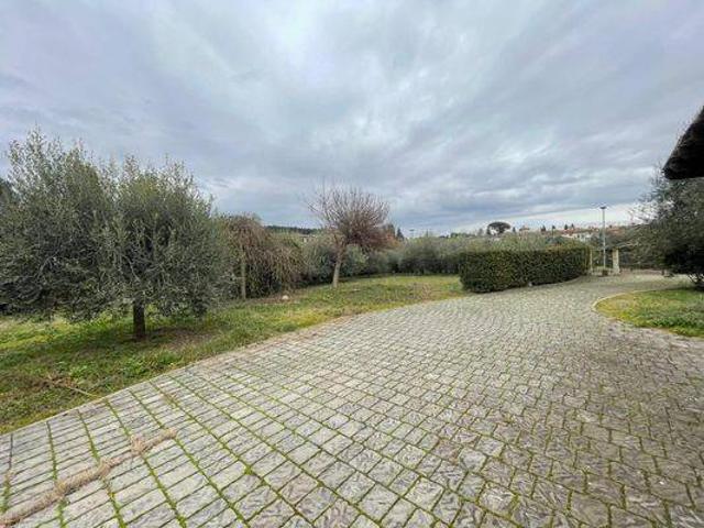Appartamento in vendita a Firenze FI