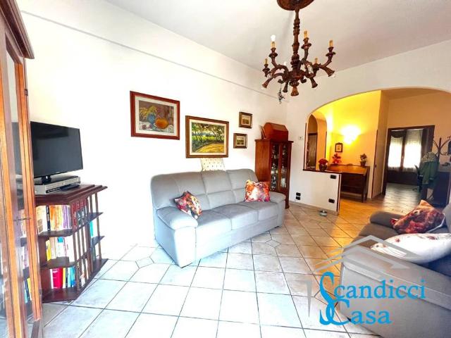 Appartamento in vendita a Firenze FI