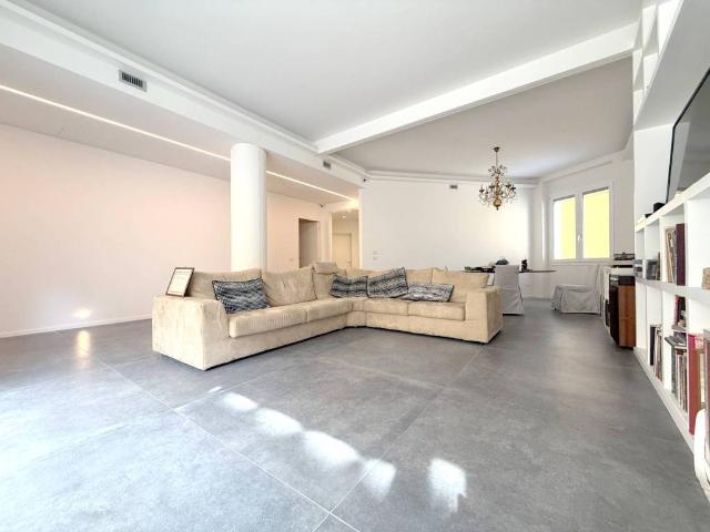 Appartamento in vendita a Firenze FI