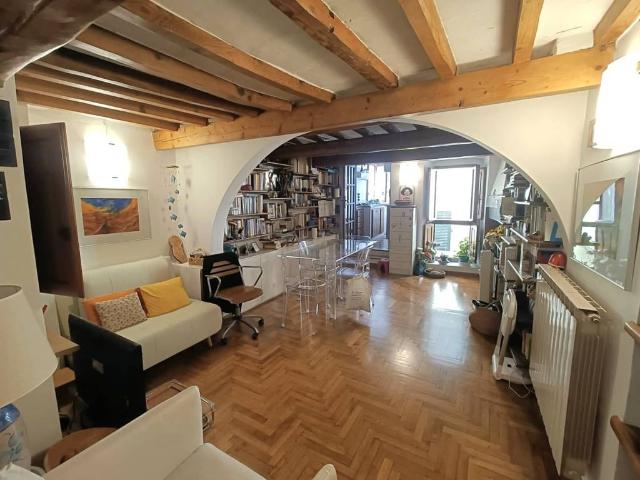 Appartamento in vendita a Firenze FI