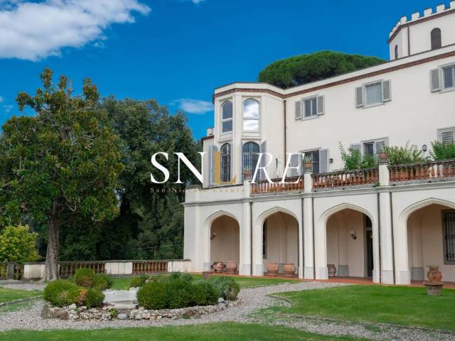Appartamento in vendita a Firenze FI