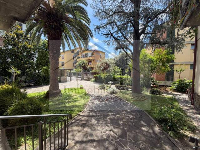 Appartamento in vendita a Firenze FI