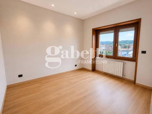 Appartamento in vendita a Firenze FI