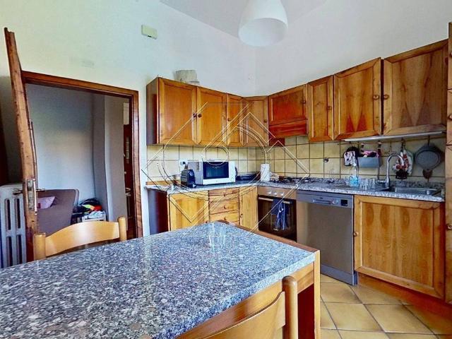 Appartamento in vendita a Firenze FI