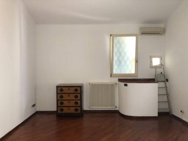 Appartamento in vendita a Firenze FI
