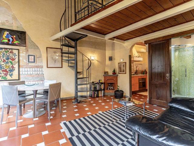 Appartamento in vendita a Firenze FI