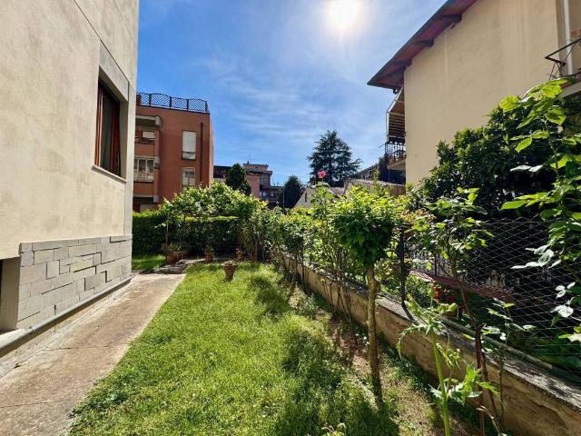 Appartamento in vendita a Firenze FI