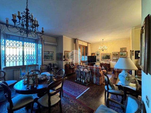 Appartamento in vendita a Firenze FI