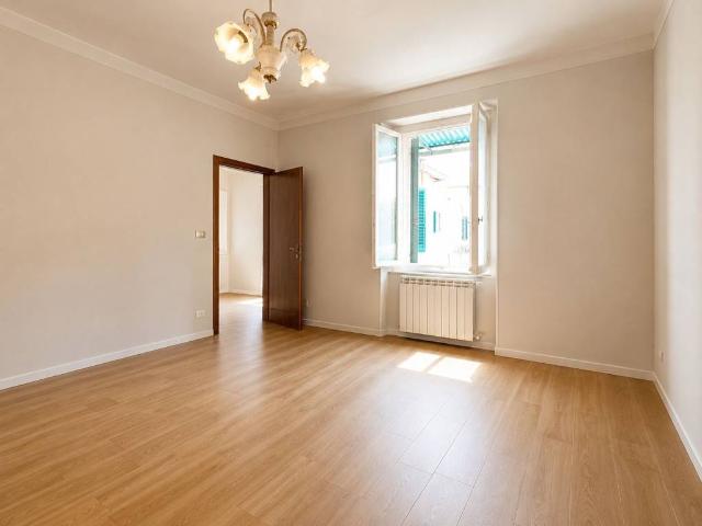 Appartamento in vendita a Firenze FI