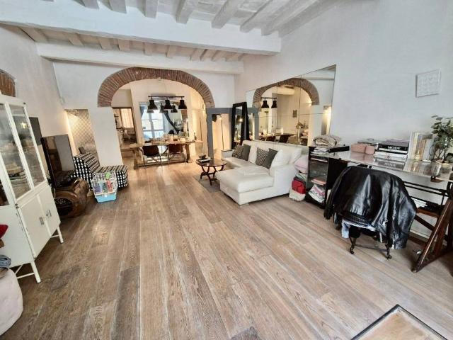 Appartamento in vendita a Firenze FI