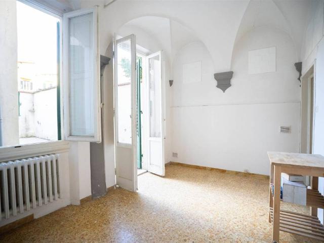 Appartamento in vendita a Firenze FI