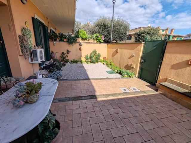 Appartamento in vendita a Fiumicino RM