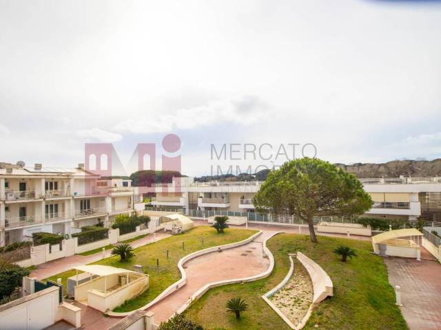 Appartamento in vendita a Fiumicino RM