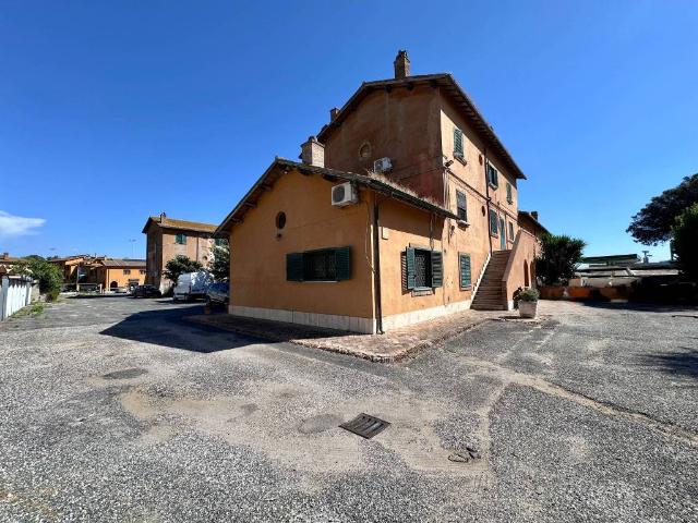 Appartamento in vendita a Fiumicino RM