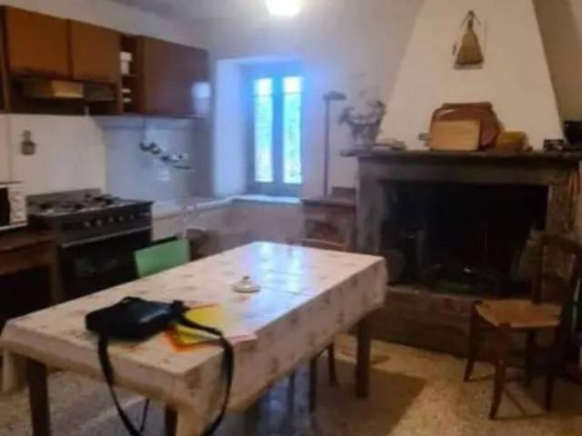 Appartamento in vendita a Fivizzano MS