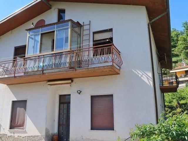 Appartamento in vendita a Fivizzano MS