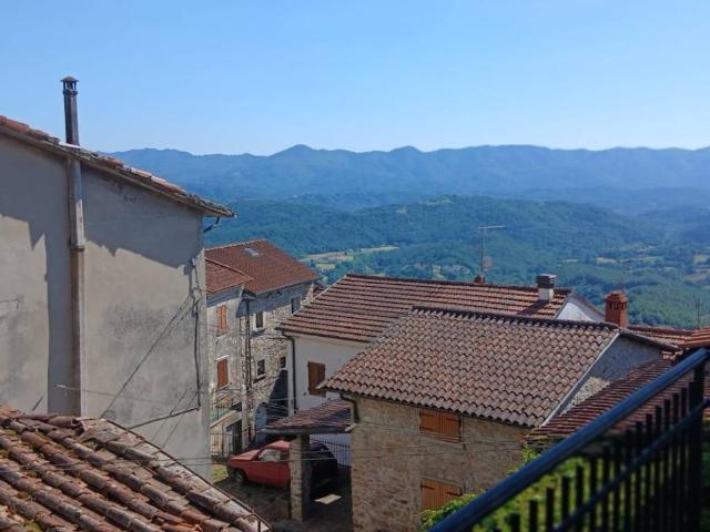 Appartamento in vendita a Fivizzano MS