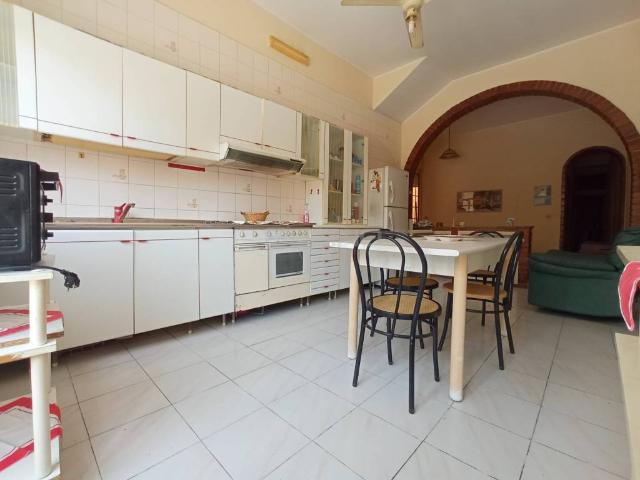 Appartamento in vendita a Floridia SR