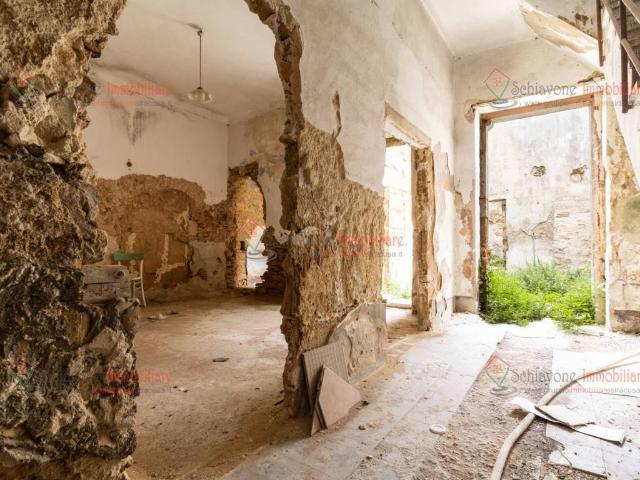 Appartamento in vendita a Floridia SR