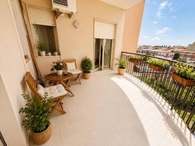 Appartamento in vendita a Floridia SR
