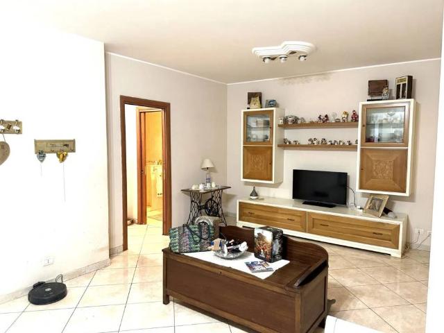 Appartamento in vendita a Floridia SR