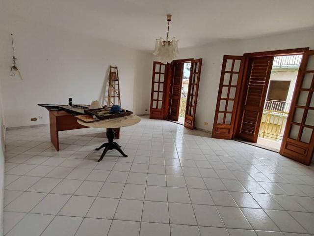 Appartamento in vendita a Floridia SR