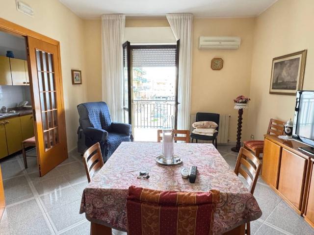 Appartamento in vendita a Floridia SR