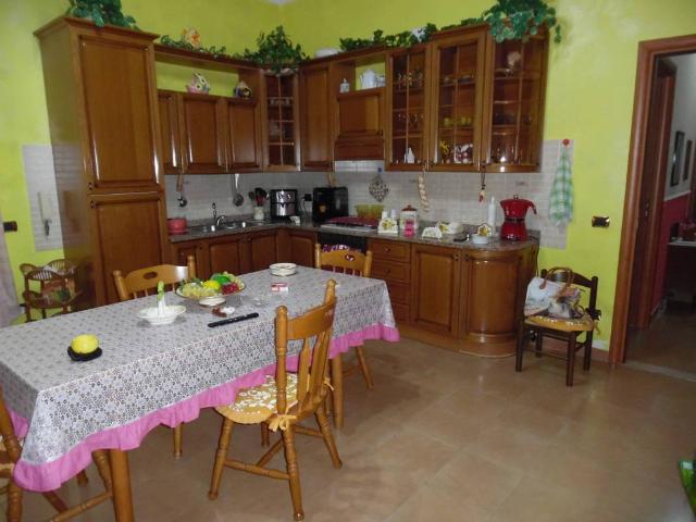 Appartamento in vendita a Floridia SR
