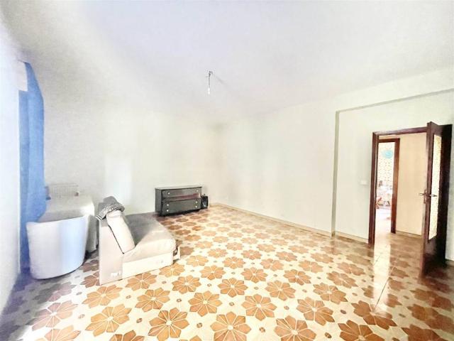 Appartamento in vendita a Floridia SR