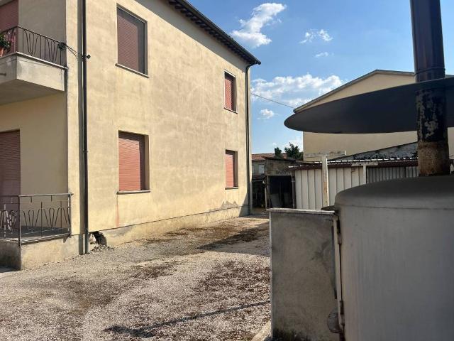 Appartamento in vendita a Foligno PG