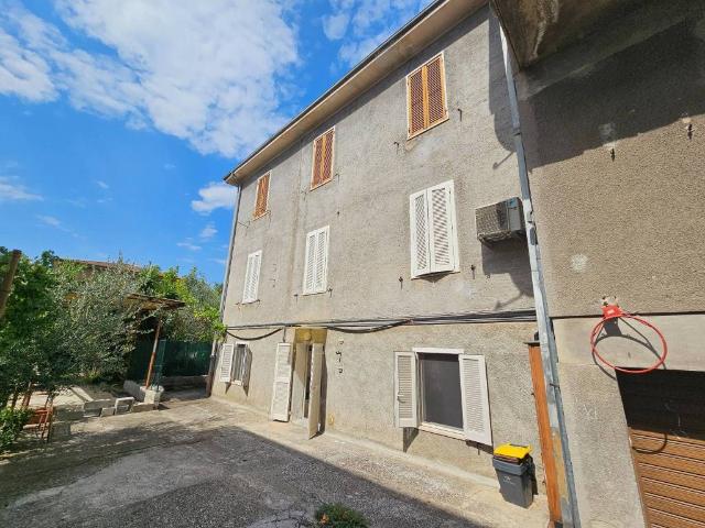 Appartamento in vendita a Foligno PG