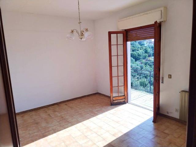 Appartamento in vendita a Follo SP