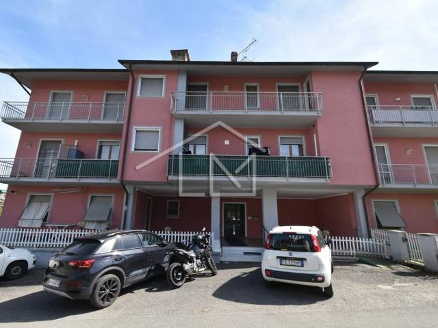 Appartamento in vendita a Follo SP