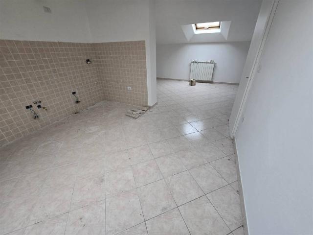 Appartamento in vendita a Follo SP