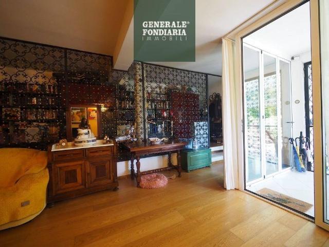 Appartamento in vendita a Follo SP