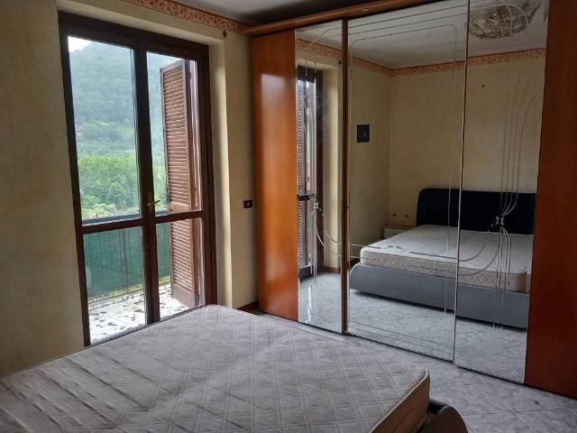 Appartamento in vendita a Follo SP